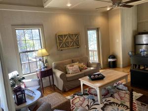 Elevate Your Holidays: Glamping at Cypress Creek Cottage, Texas Hidden Gem