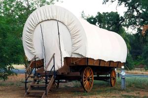 Six-Person Conestoga Wagons for Glamping Getaway near Yosemite National Park, California