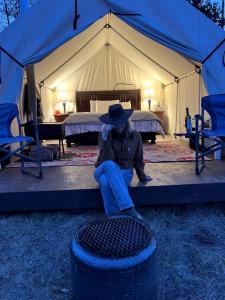 Cozy Tented Cabin with Stunning Sights in Conner, Montana