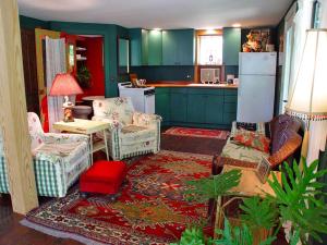 Gorgeous Retreat for a Romantic Getaway in Eureka Springs, Arkansas