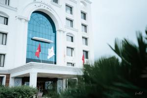 Daksh The Madhuvan Suites Dwarka