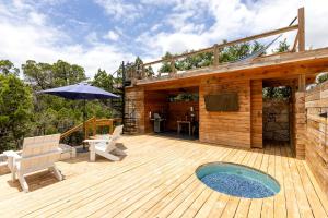 Gorgoeus Yurt for a Romatic Getaway in Wimberly, Texas