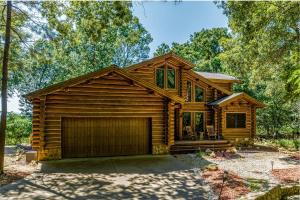 Waterfront Cabin with Barbecue in Langley, Oklahoma