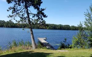 Lakeside Cabin Rental with a Boat Launch near Tomahawk, Wisconsin