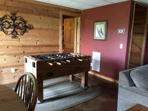 Breathtaking Cabin Rental with a Private Hot Tub in Hiawassee, Georgia