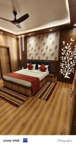 Hotel Basera Vrindavan