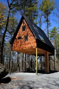 Eco-Friendly Solar Powered A-Frame Treehouse with Hot Tub and Private Dock on Littlefield Pond, near Wells, Maine