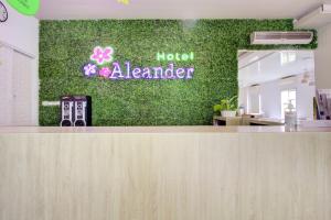 Capital O 94792 Aleander Hotel