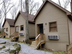 Delightful Vacation Cabins in Mount Juliet near Nashville, Tennessee