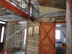 Georgias Coziest Riverside Retreat: Cabin Adventure in Claxton