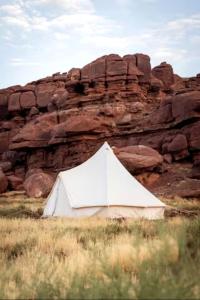 Intimate Glamping Tent near Arches National Park for a Memorable Couples Escape in Moab, Utah