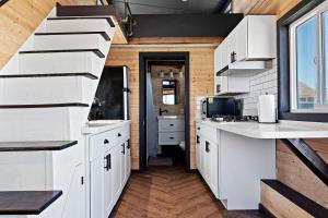 Joshua Tree Tiny Home for Unique Getaways, California