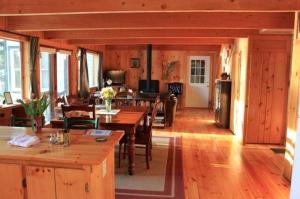 Waterfront Cottage Rental on River Bay near Bar Harbor, Maine
