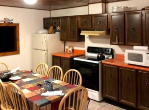 Spacious Cottage Rental with a Fire Pit and Fabulous Views in Summit Lake, Wisconsin