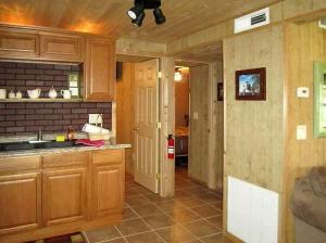 Picturesque Cabin Incredible for a Holiday Escape in Inverness, Florida