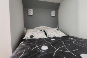 Studio with garden and terrace