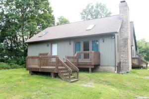 Bright Spacious Suite Rental in the Borough of Jamestown in Mercer County, Pennsylvania