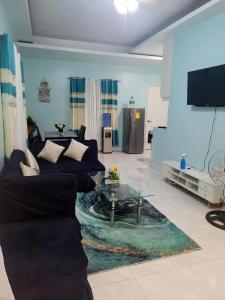 Jens Samal Vacation Rental - Centrally Located - Fully Furnished 2br WIFI