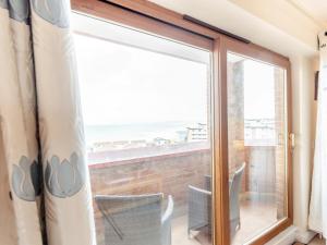 2 Bed in Westward Ho OCE16