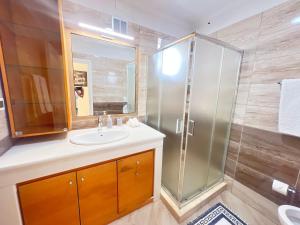 Modern Rhodes Patio House near Old Town