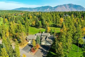 Wonderful Vacation Rental by Golf Course in Columbia Falls, Montana