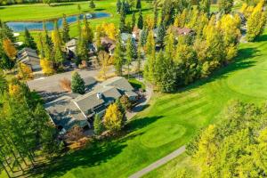 Wonderful Vacation Rental by Golf Course in Columbia Falls, Montana
