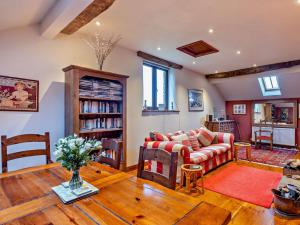 1 Bed in Combs PK674