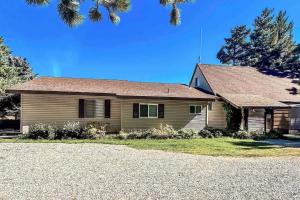 Spacious Family Vacation Rental in Swan Valley, Idaho near Jackson Hole