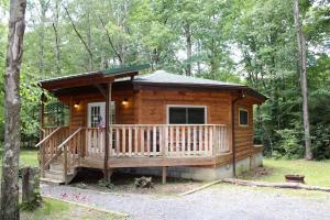 Unique Wooden Yurt Rental for a Vacation near Beckley, West Virginia