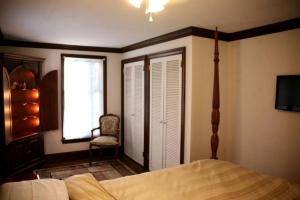 Idyllic Cottage Getaway on a Country Estate in Chester Springs, Pennsylvania