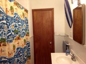 Lkefront Cottge with Privte Dock ner Ocl Ntionl Forest in Ornge Springs, Florid