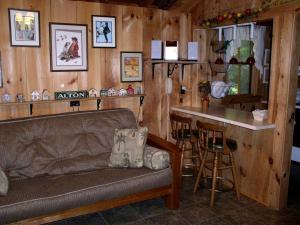 Cozy Cottage Rental with Lovely Beach Views on Halfmoon Lake, New Hampshire