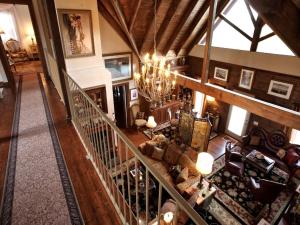 Rustic Room Rental for a Vacation near Harrison, Arkansas