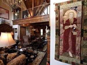 Rustic Room Rental for a Vacation near Harrison, Arkansas