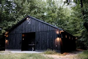 Outstanding Safari Tent with Fire Pit and Nice Sights in North Woodstock, New Hampshire - Ubytování bez kategorie ve městě Woodstock