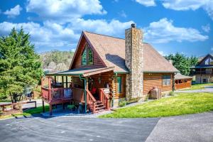 Charming Log Cabin Perfect for Families in Sevierville, Tennessee