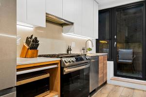 Brookline LUX Apt Rooftop GameRoom Subway