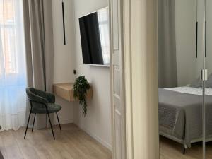 Arena Design App, FREE Private Parking, Terrace