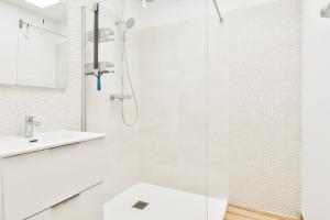 Piscine chauffée - Maison 6 adultes 2 enfants