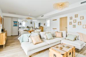 Piscine chauffée - Maison 6 adultes 2 enfants