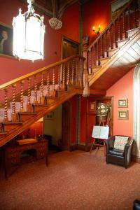 Uphill Manor Bed & Breakfast