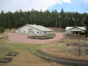 Serene Mountain Vacation Rental for Two in Nemo, South Dakota