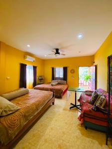 Good vibes bungalow at Ya Nui beach