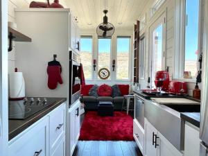 Guardian Angel Tiny House near Zion National Park