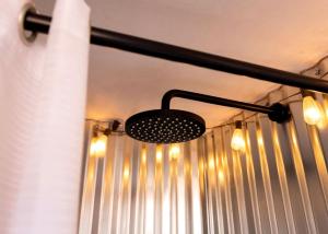 Beutiful Cve by Colordo River with Stunning Cnyon Views for Unique Adventure in Mob, Uth