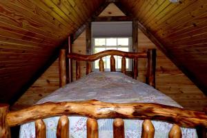 Vacation Cabin Rental near Amazing Hiking Trails in Liberty, Kentucky