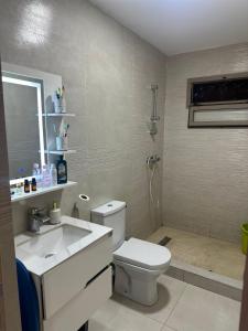 Belle maison avec piscine à 7 min de la plage en voiture