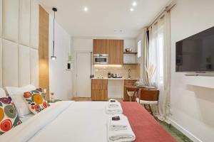 Luxury Suite in the Center of Paris