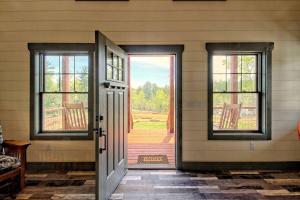 Stunning Cottage Rental Ideal for a Family to Go Glamping in Georgia