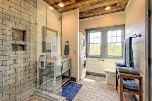 Stunning Cottage Rental Ideal for a Family to Go Glamping in Georgia